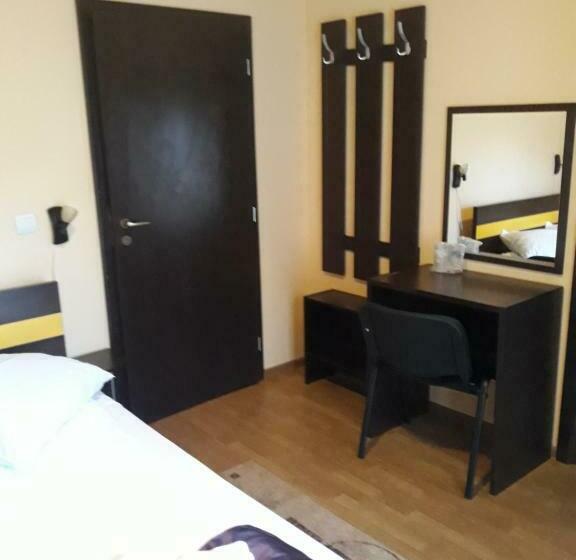 标准间带阳台, Pensiunea Alpin