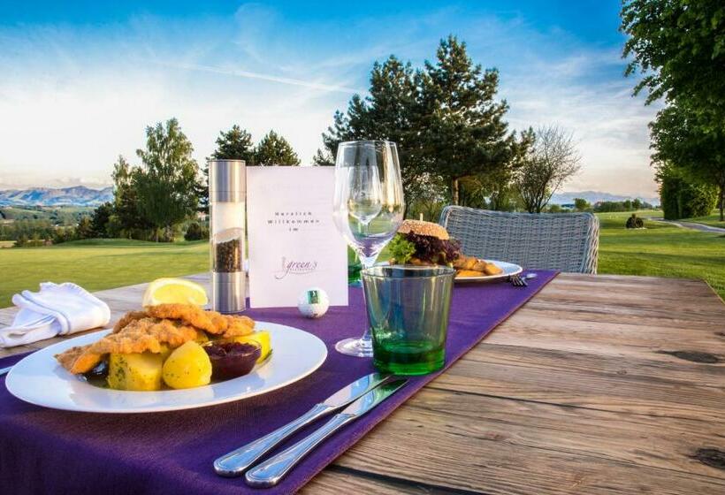 חדר סופריור עם מרפסת, Og's Golf Lodge