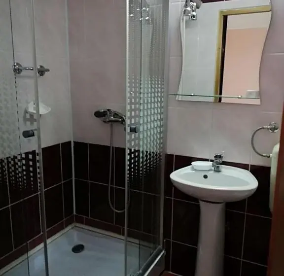 اتاق استاندارد, Hostel „la Galan”