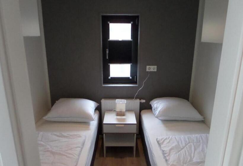 Шале 1 Спальня, Vakantiepark Camping De Peelpoort