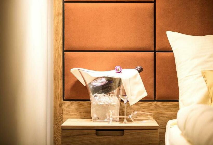 غرفة قياسية فردية, Village Resort Hanuliak