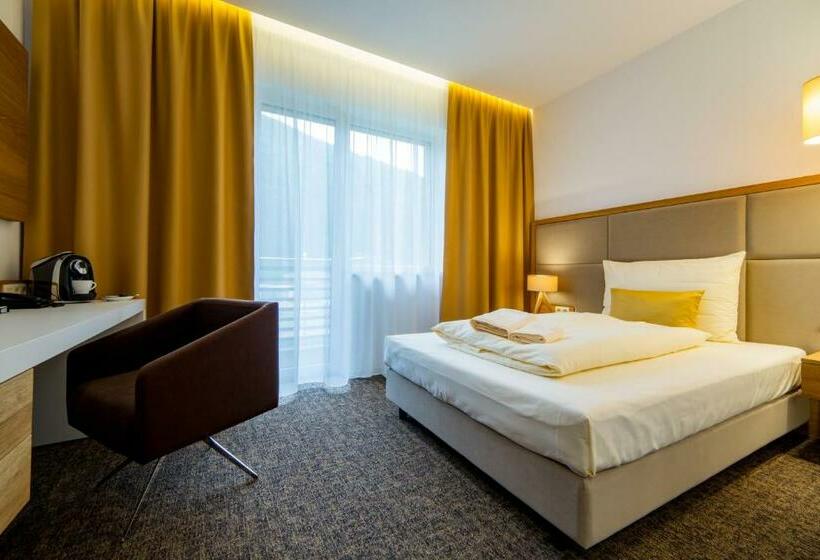 غرفة قياسية فردية, Village Resort Hanuliak