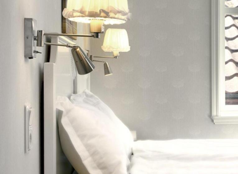 غرفة قياسية مطلّة علي البحر مزوَّدة بشُرفة, Lotshotellet