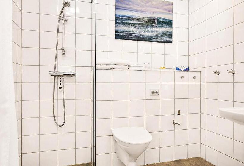 غرفة ديلوكس ذات إطلالة جانبية على البحر, Lotshotellet