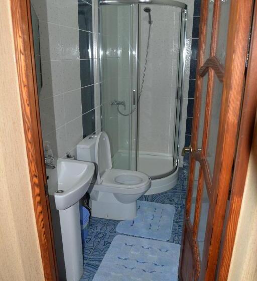 חדר משפחתי, Syni Potoky