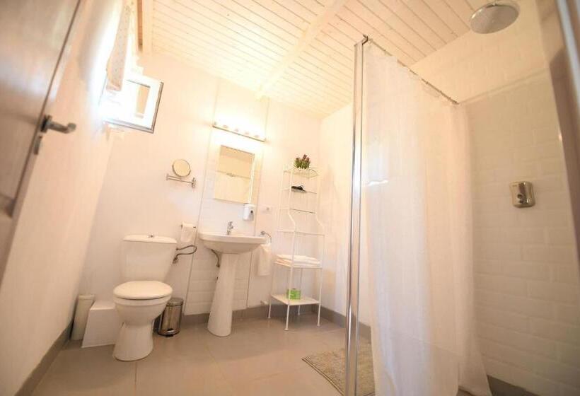 غرفة ديلوكس, La Mosie