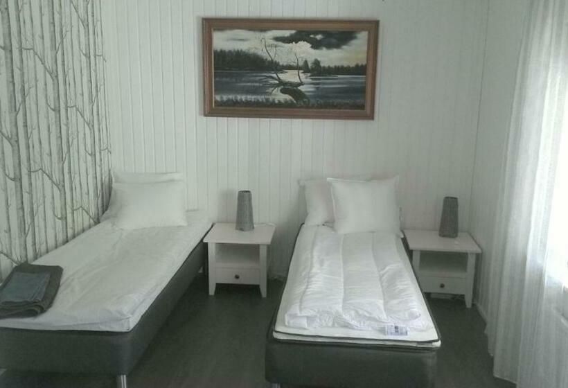 带共用浴室的标准房间, Metsäniityn Tuvat