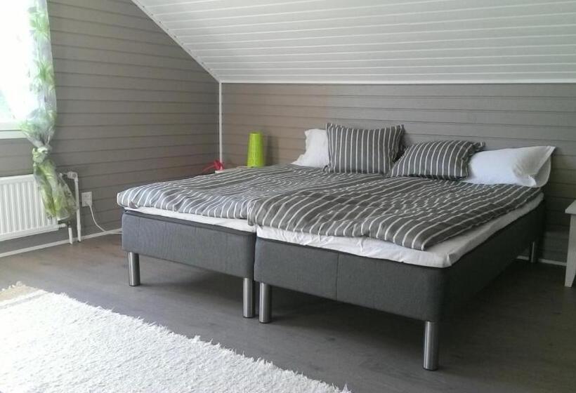 带共用浴室的标准房间, Metsäniityn Tuvat