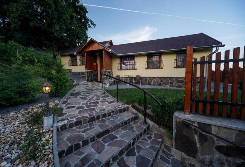 Дом 2 Спальни, Tokaj Zlatá Putňa Restaurant & Pension