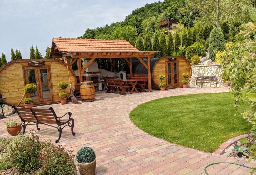 Standard Tent, Tokaj Zlatá Putňa Restaurant & Pension