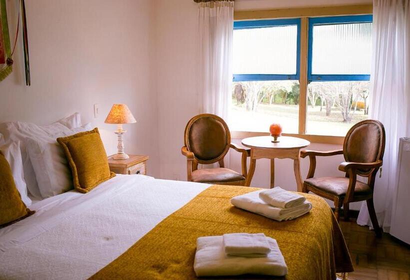 جناح, Pouso Do Bichinho 2