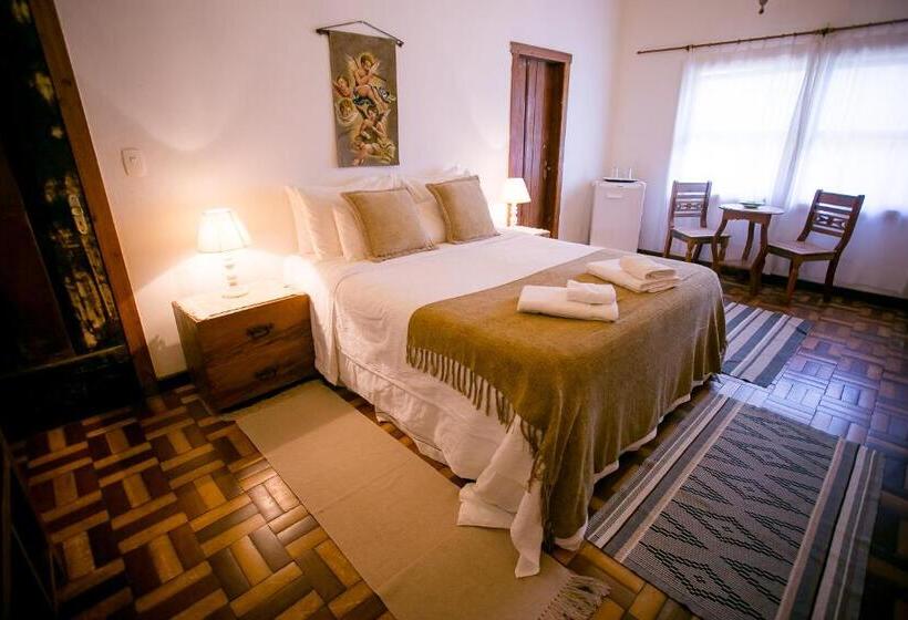 غرفة عائلية مطلّة علي الحديقة, Pouso Do Bichinho 2