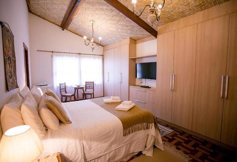 غرفة عائلية مطلّة علي الحديقة, Pouso Do Bichinho 2