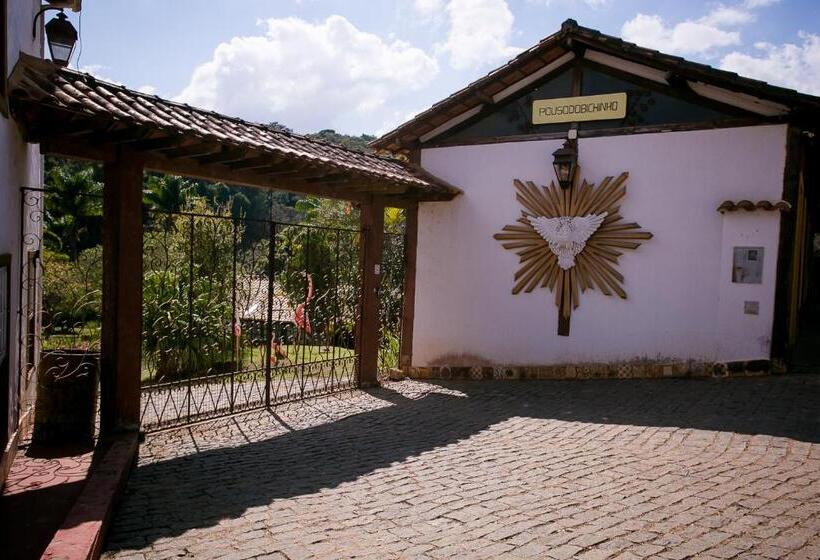 جناح مطلّ علي الحديقة, Pouso Do Bichinho 2