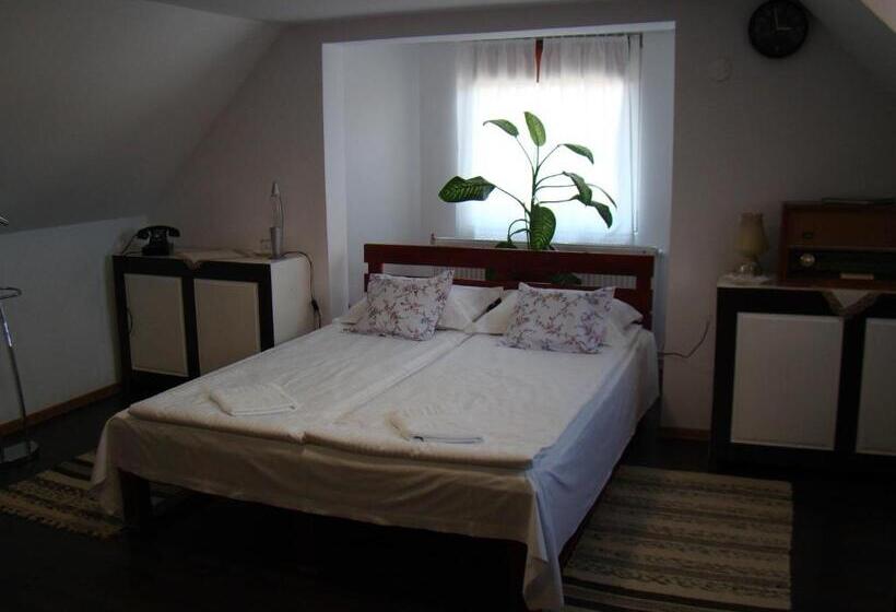 スタンダード４人部屋, Tornácos Vendégház