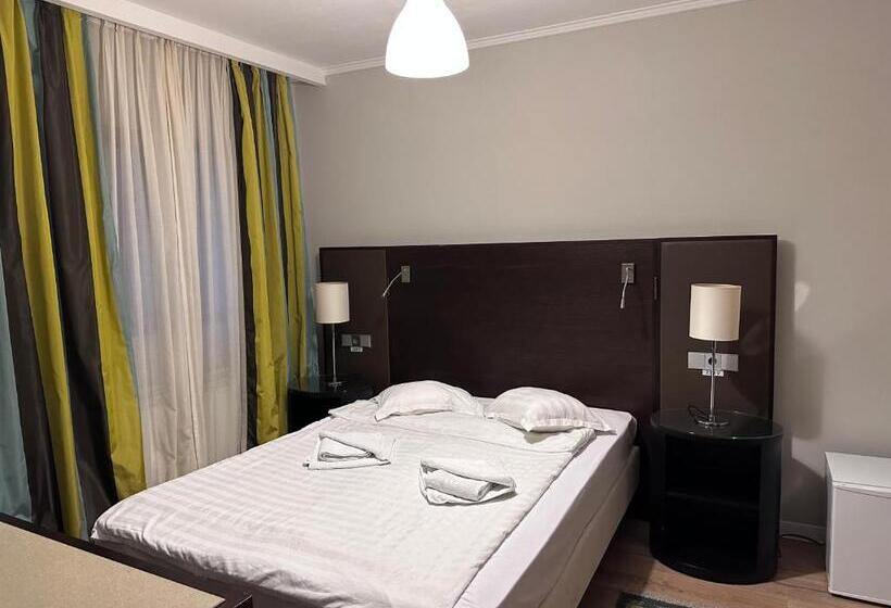 Номер Стандарт, Pensiunea Saseasca