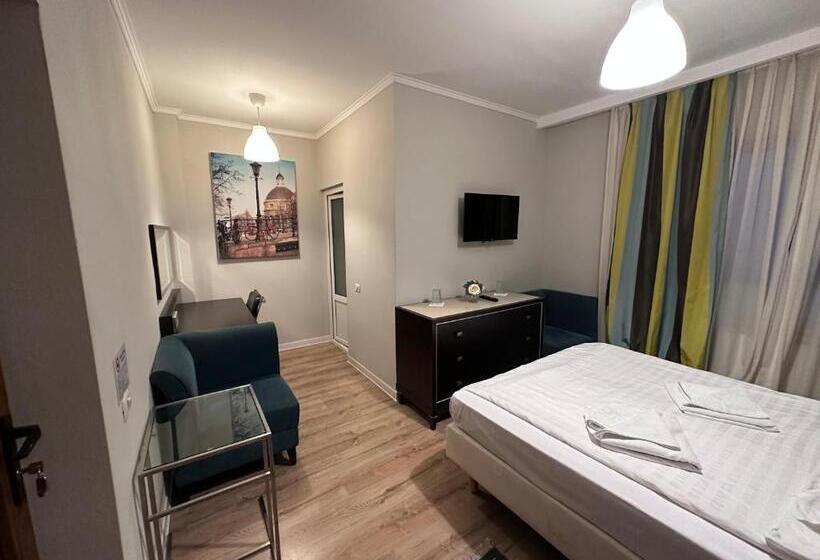 Номер Стандарт, Pensiunea Saseasca