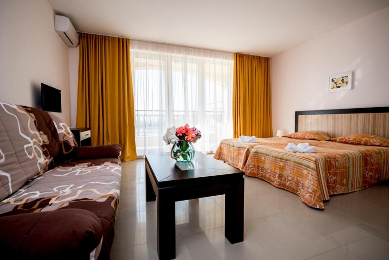 스탠다드 스튜디오, Arapya Sun Resort