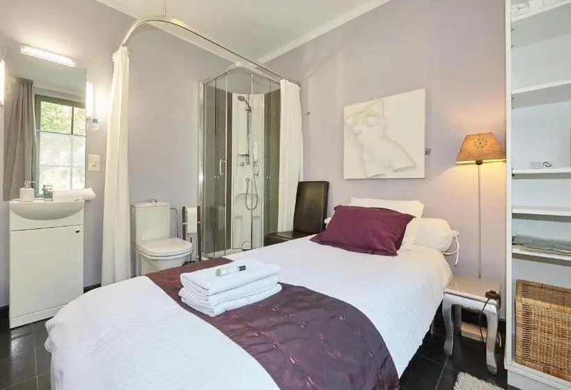 スタンダードシングルルーム, B&b Zinnen En Minnen