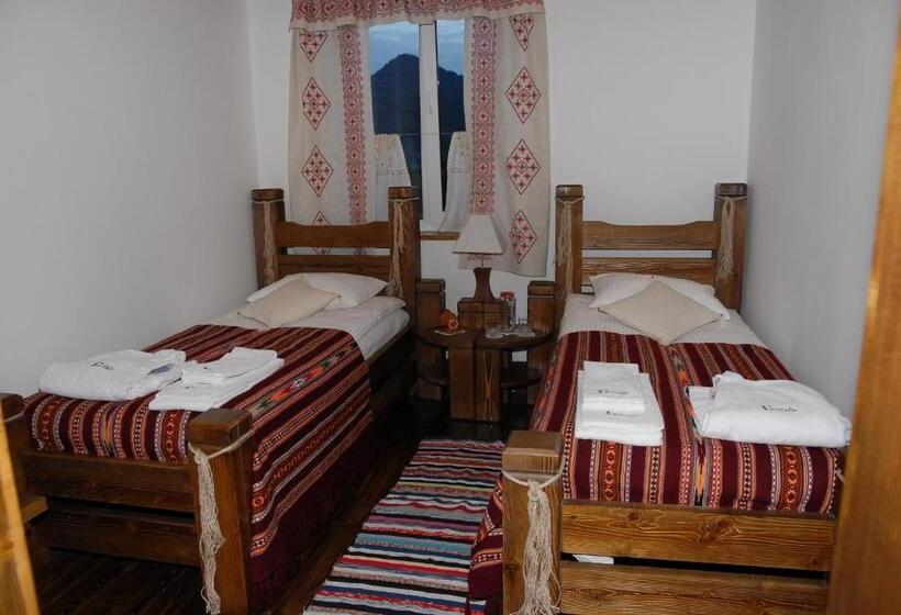 Standard room with outdoor bath, туристично розважальний комплекс стіжок