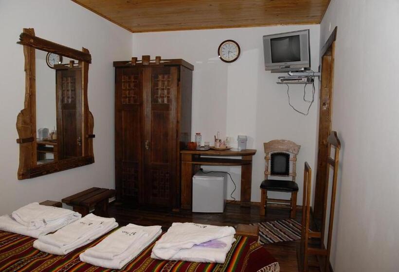 Standard room with outdoor bath, туристично розважальний комплекс стіжок