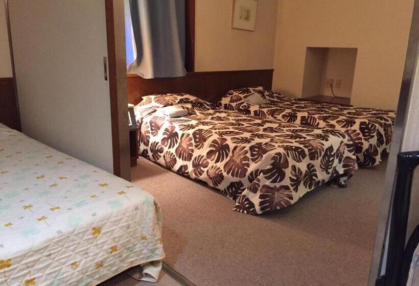 패밀리 룸, Civic Inn Sayama