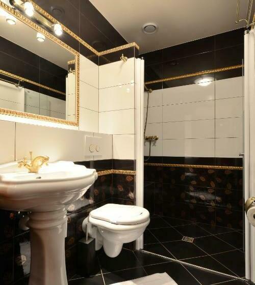 标准间, Gold Chotoviny