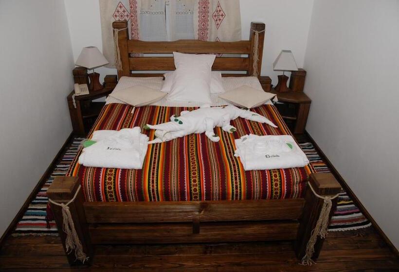 اتاق خانوادگی با چشمانداز کوه, туристично розважальний комплекс стіжок