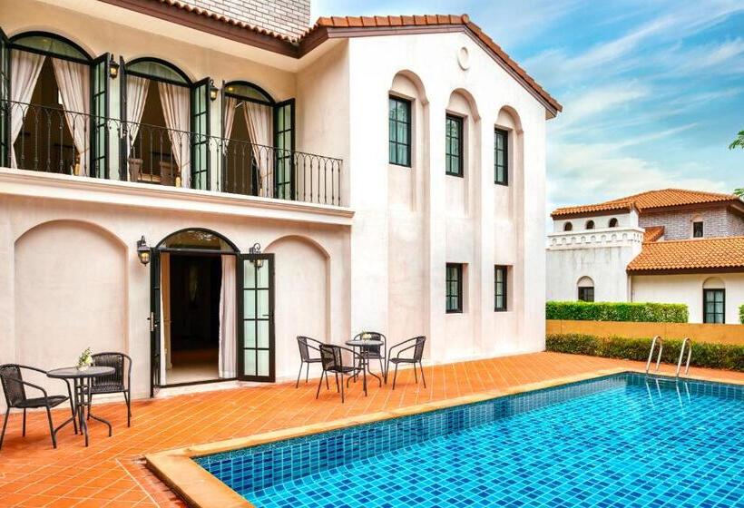 Вилла 3 Спальни с Бассейном, Mövenpick Resort Khao Yai