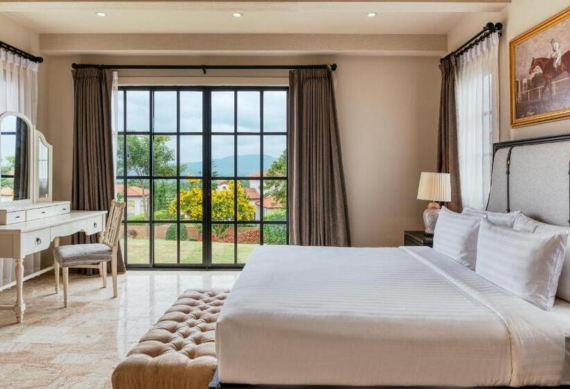 וילת 3 חדרי שינה עם בריכה, Mövenpick Resort Khao Yai