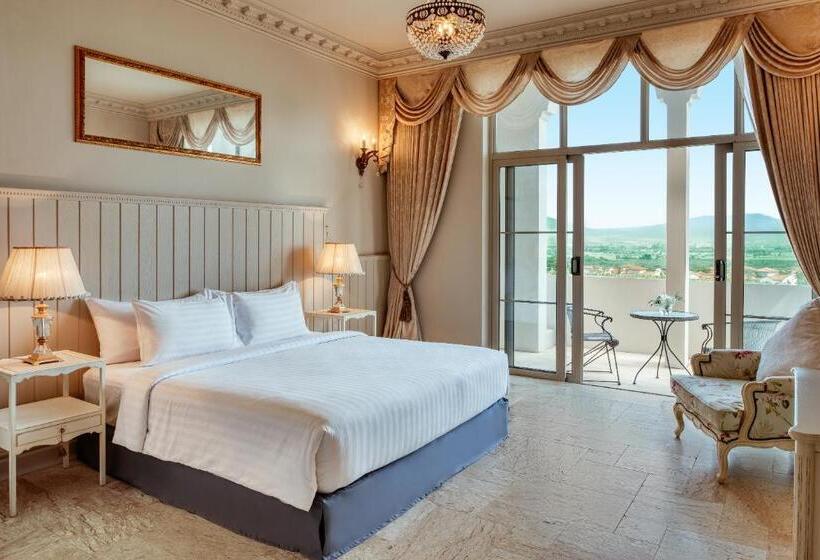 סוויטה, Mövenpick Resort Khao Yai