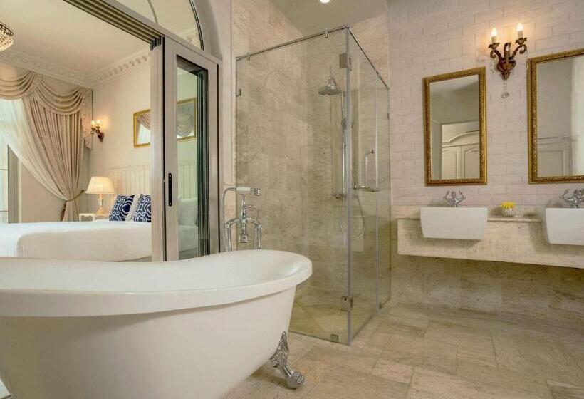 סוויטה, Mövenpick Resort Khao Yai