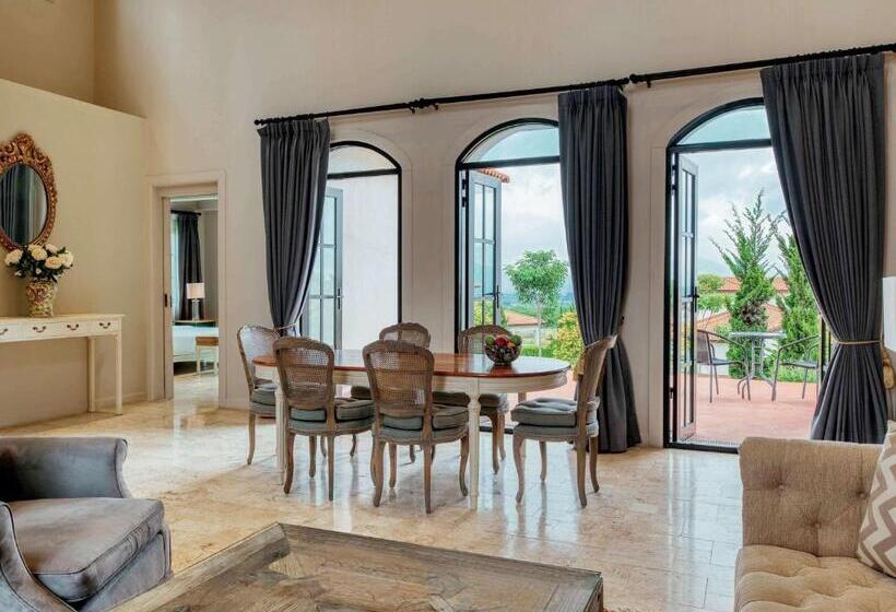 וילה בת 3 חדרי שינה, Mövenpick Resort Khao Yai