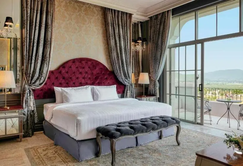 Penthouse Room