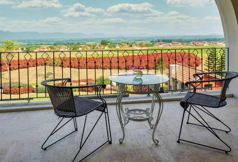 ペントハウスルーム, Mövenpick Resort Khao Yai