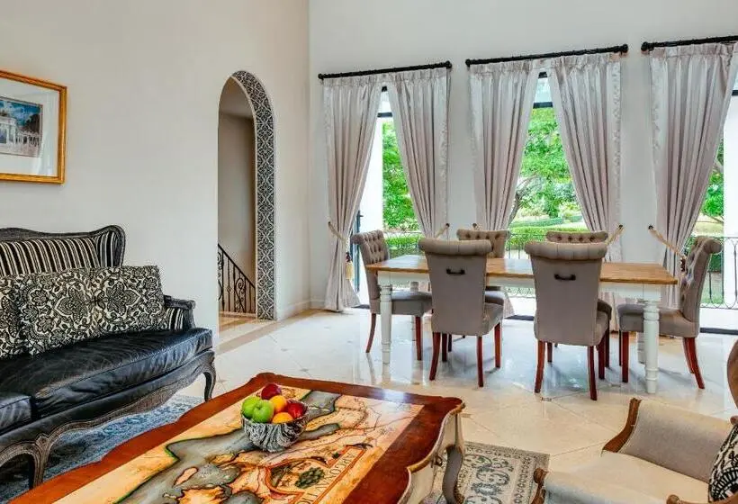 スリーベッドルーム ヴィラ, Mövenpick Resort Khao Yai