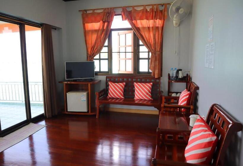 스위트, Ban Sulada Guest House