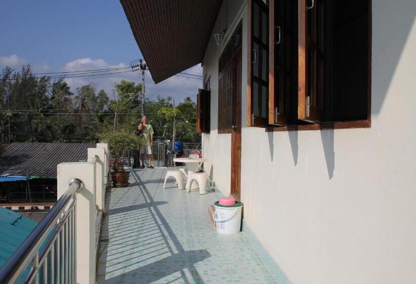 스탠다드 룸, Ban Sulada Guest House