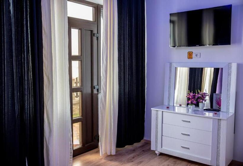 デラックスルーム, Casa Robi