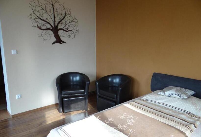 침실 1개 베이직 아피트, Penzion 324