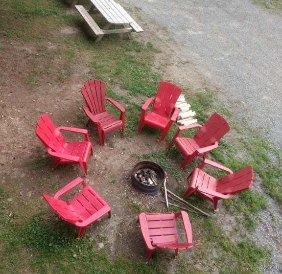 בקתת חדר, Camping Chalets Spas Pignons Rouges