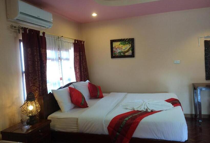 Quarto Superior, Chok Wasana Guest House