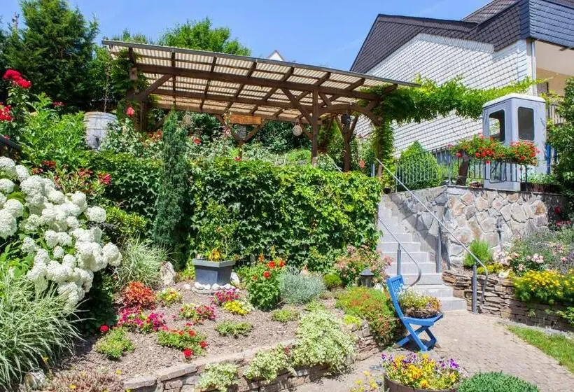 Standard Yhden Hengen Huone, Weinhotel Hubertus Garni