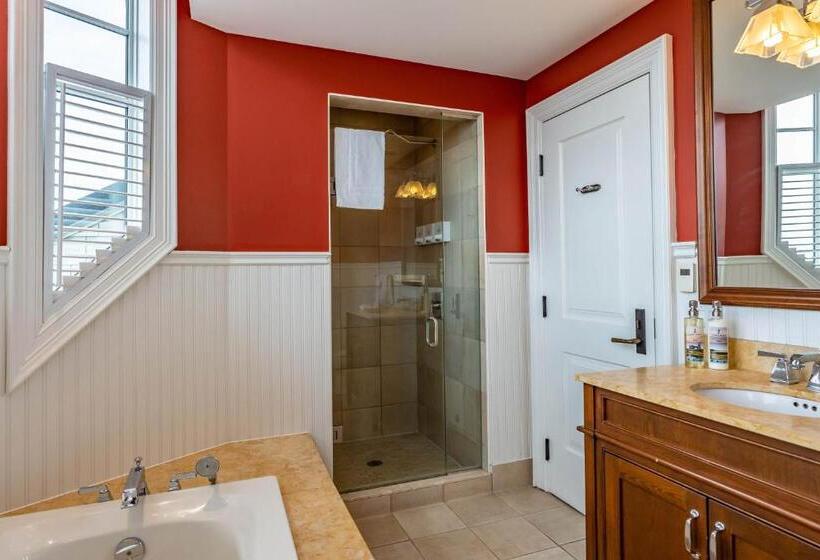 スーペリアースイート, The Inn At Cobble Beach