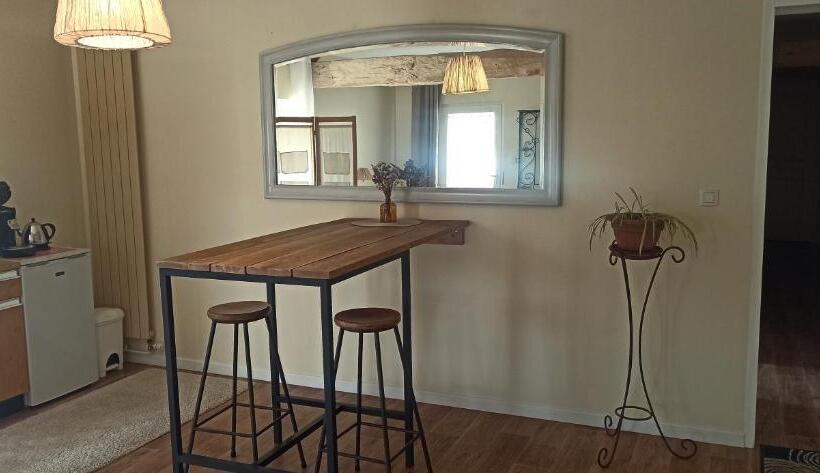 חדר משפחתי, La Maison De Charlotte   Chambres D Hôtes Futuroscope