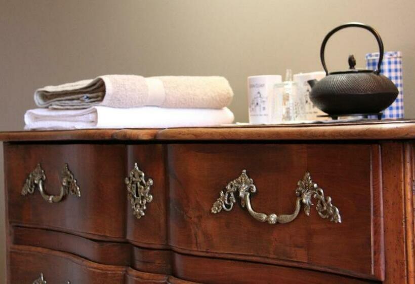 패밀리 룸, La Porterie