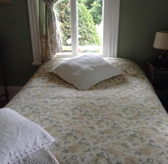 Номер Стандарт, Le Gîte Des Soeurs