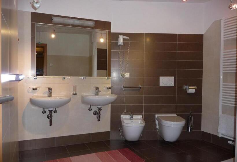 Апартаменты 2 Спальни, Gasthof Gemse