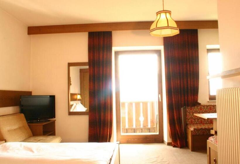 ファミリールーム, Panoramapension Etschblick