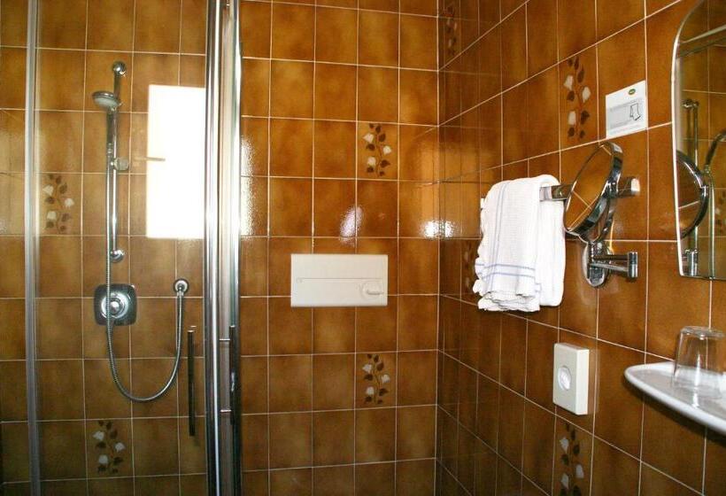 ファミリールーム, Panoramapension Etschblick